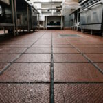 Biar-Dapur-Nggak-Licin-Ini-Rekomendasi-Lantai-Dapur-Restoran-Anti-Slip-Paling-Aman-Arsika-Daily