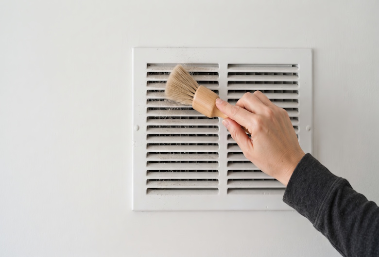 Cara Membersihkan Ventilasi Rumah agar Udara Tetap Lancar dan Bebas Debu
