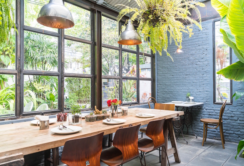 Kenali-Dulu-7-Konsep-Desain-Restoran-yang-Bikin-Pengunjung-Betah-Sebelum-Bangun-Resto-Arsika-Daily