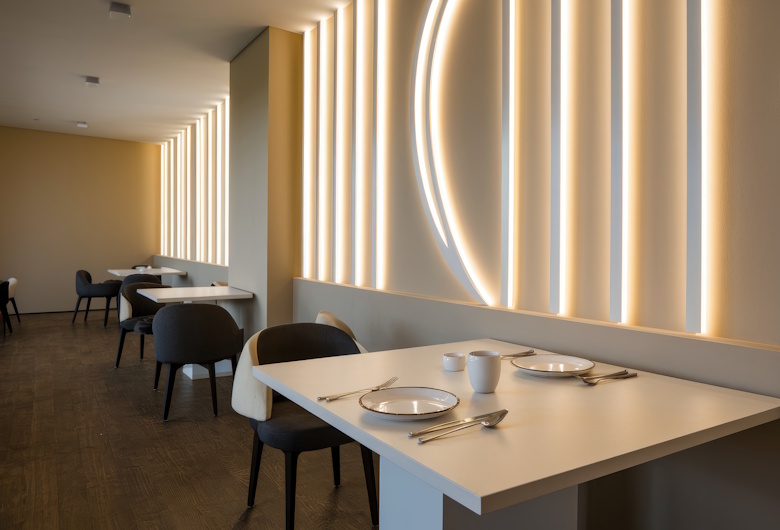 Tampil Bersih dan Estetik, Ini 8 Inspirasi Desain Restoran Minimalis yang Tidak Membosankan